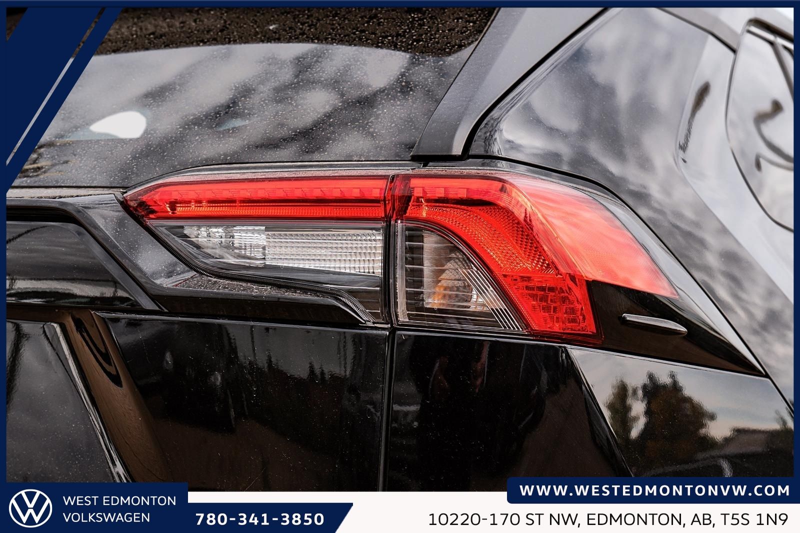 Photo 2024 Toyota RAV4 XLE #5