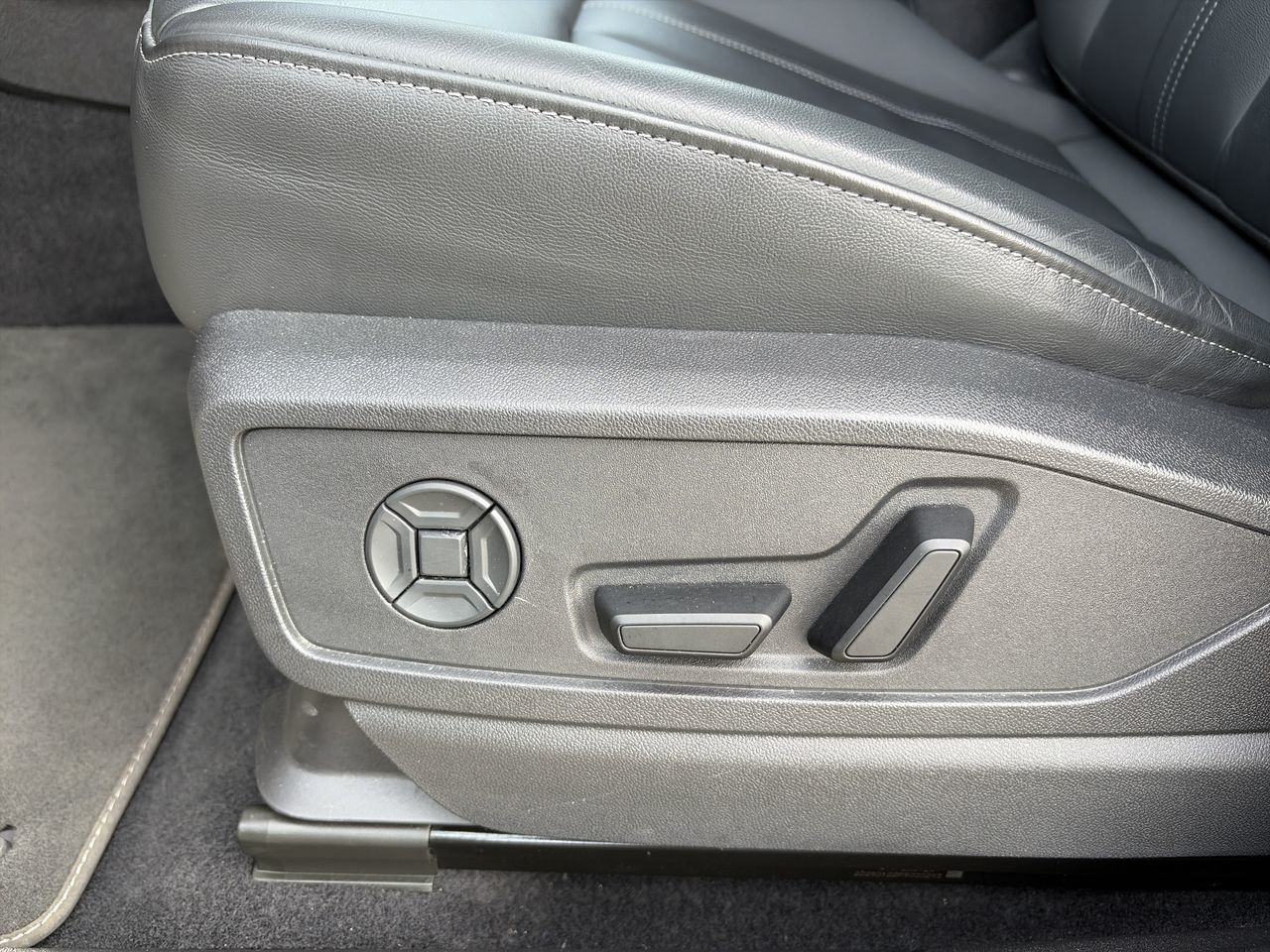 2025 Audi New Q5