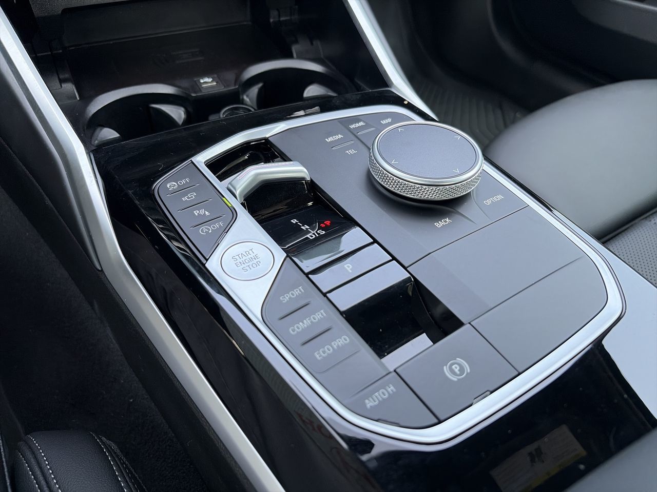 2023 BMW 330i
