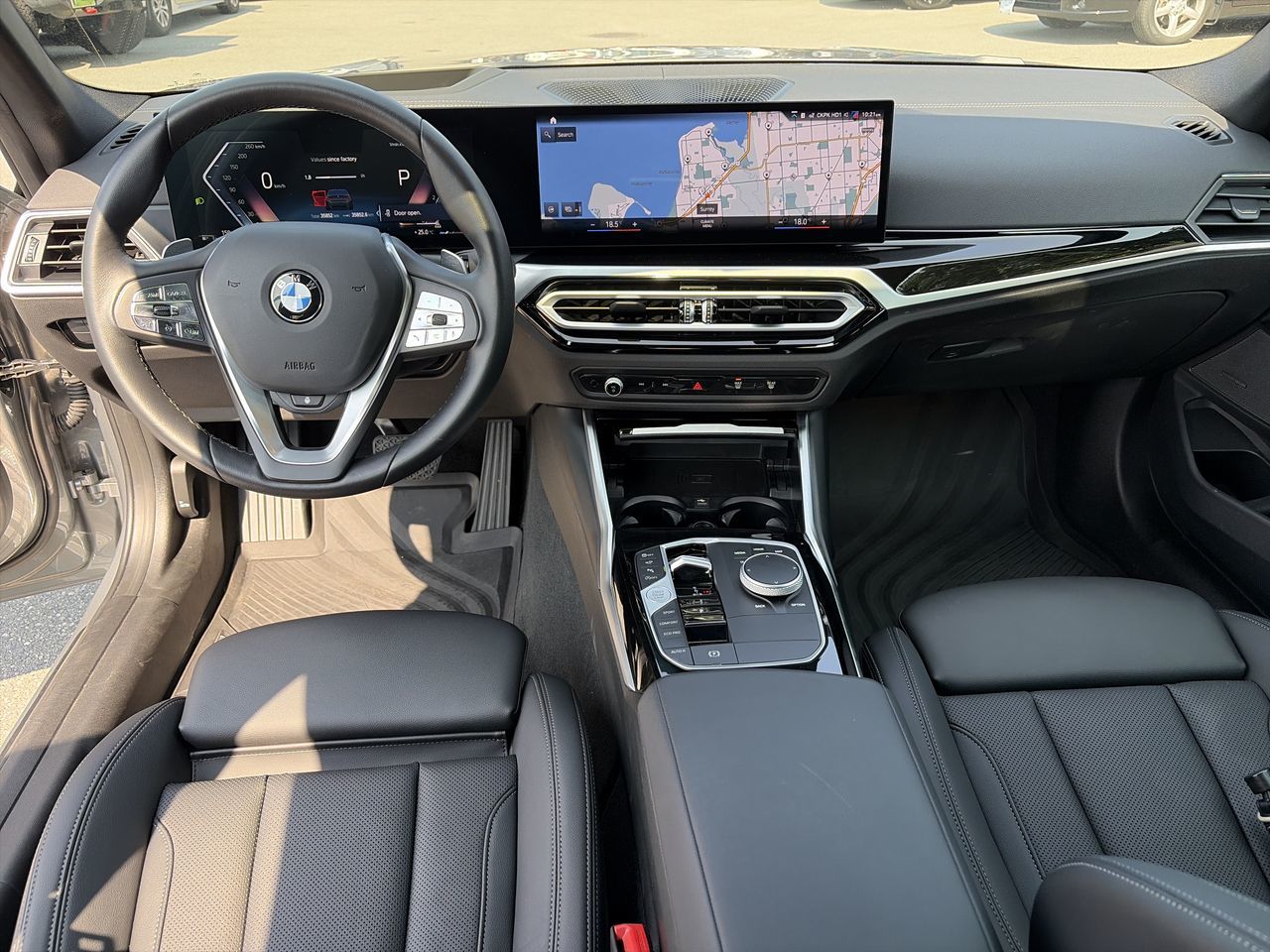 2023 BMW 330i