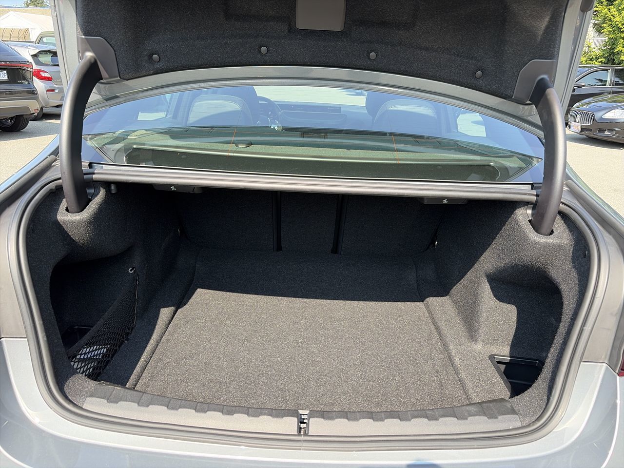2023 BMW 330i