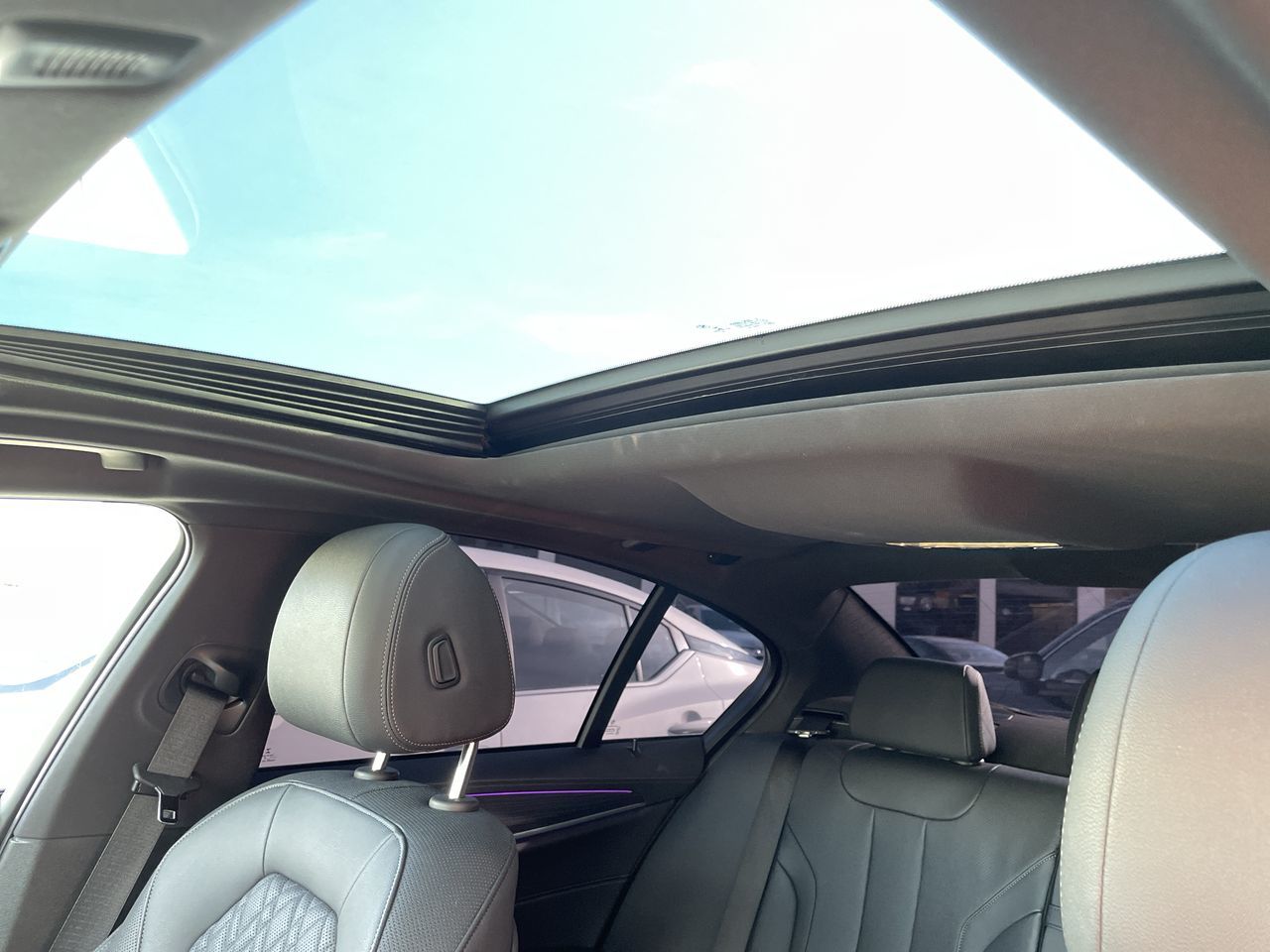 2022 BMW 530I