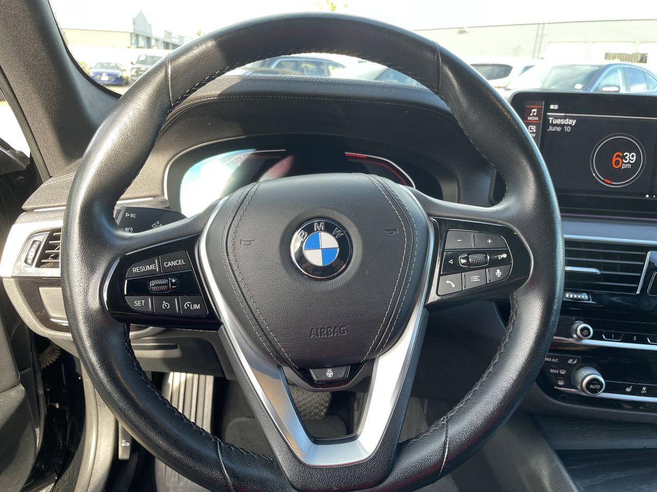 2022 BMW 530I