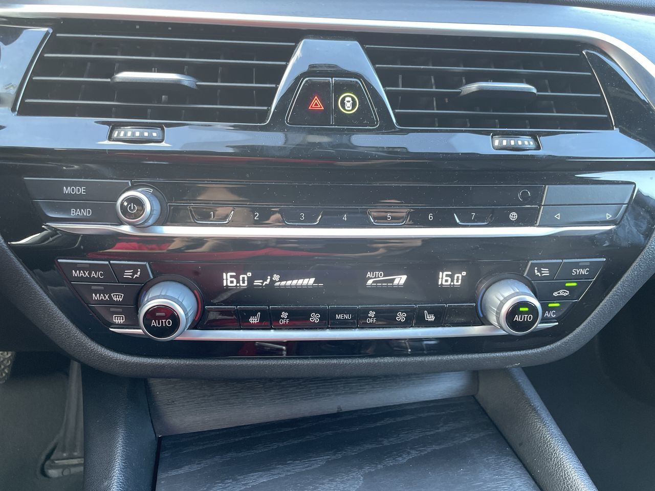 2022 BMW 530I