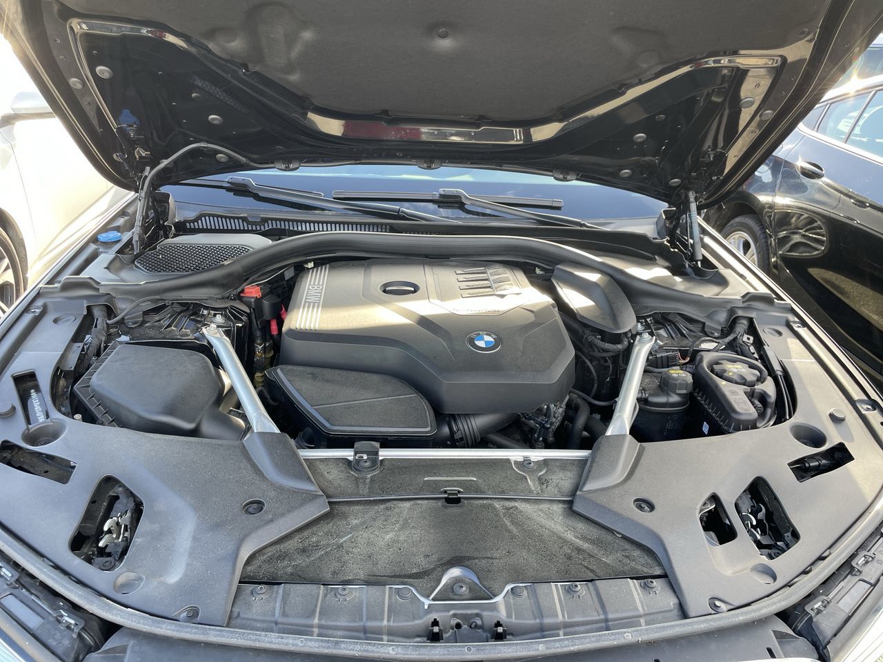 2022 BMW 530I