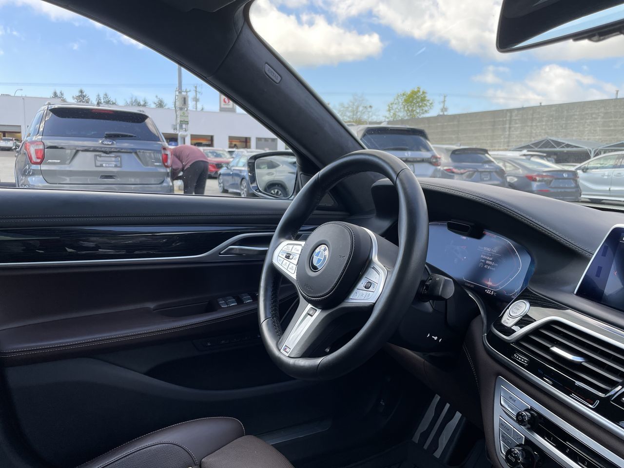 2020 BMW 750I