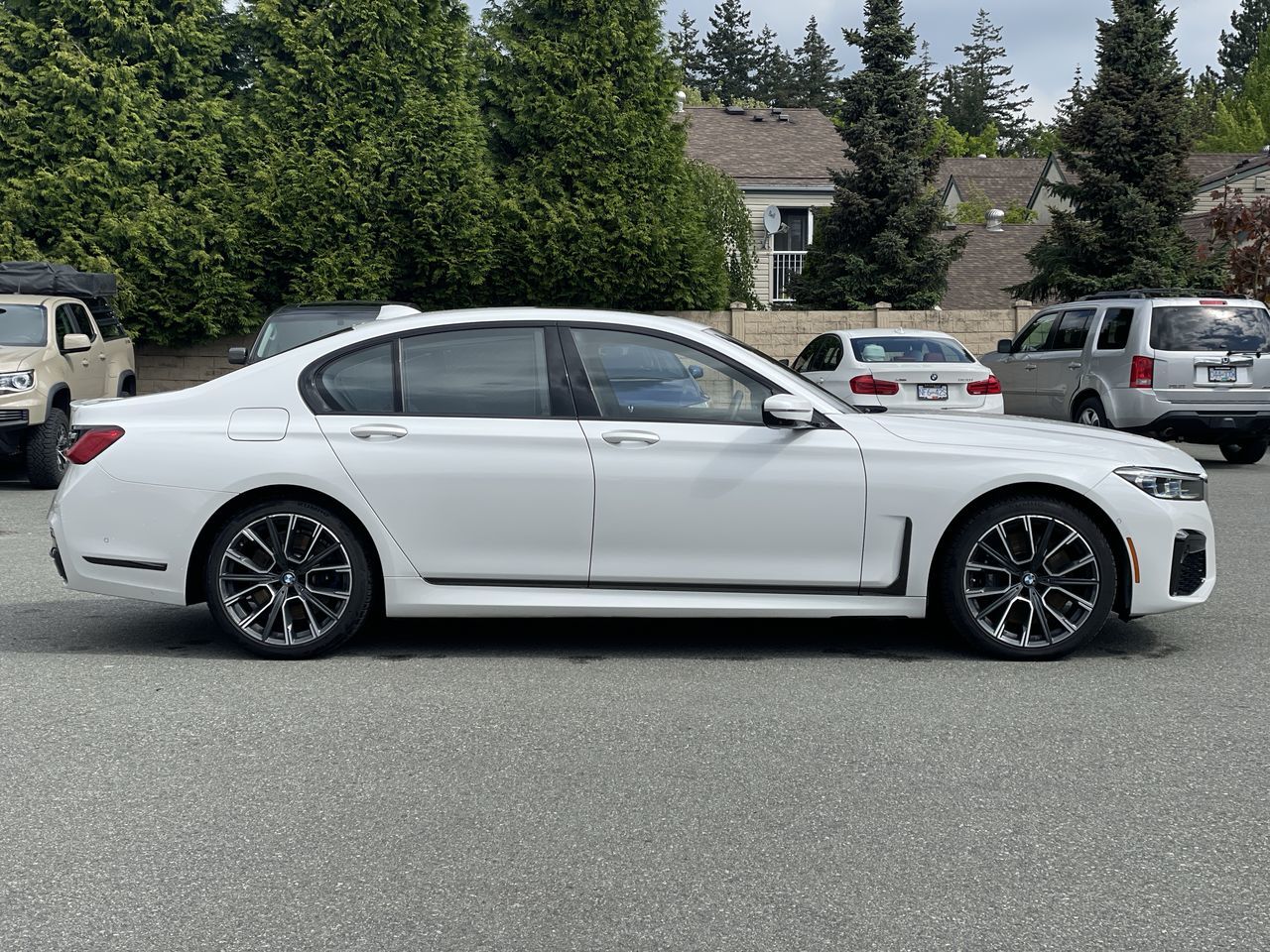 2020 BMW 750I