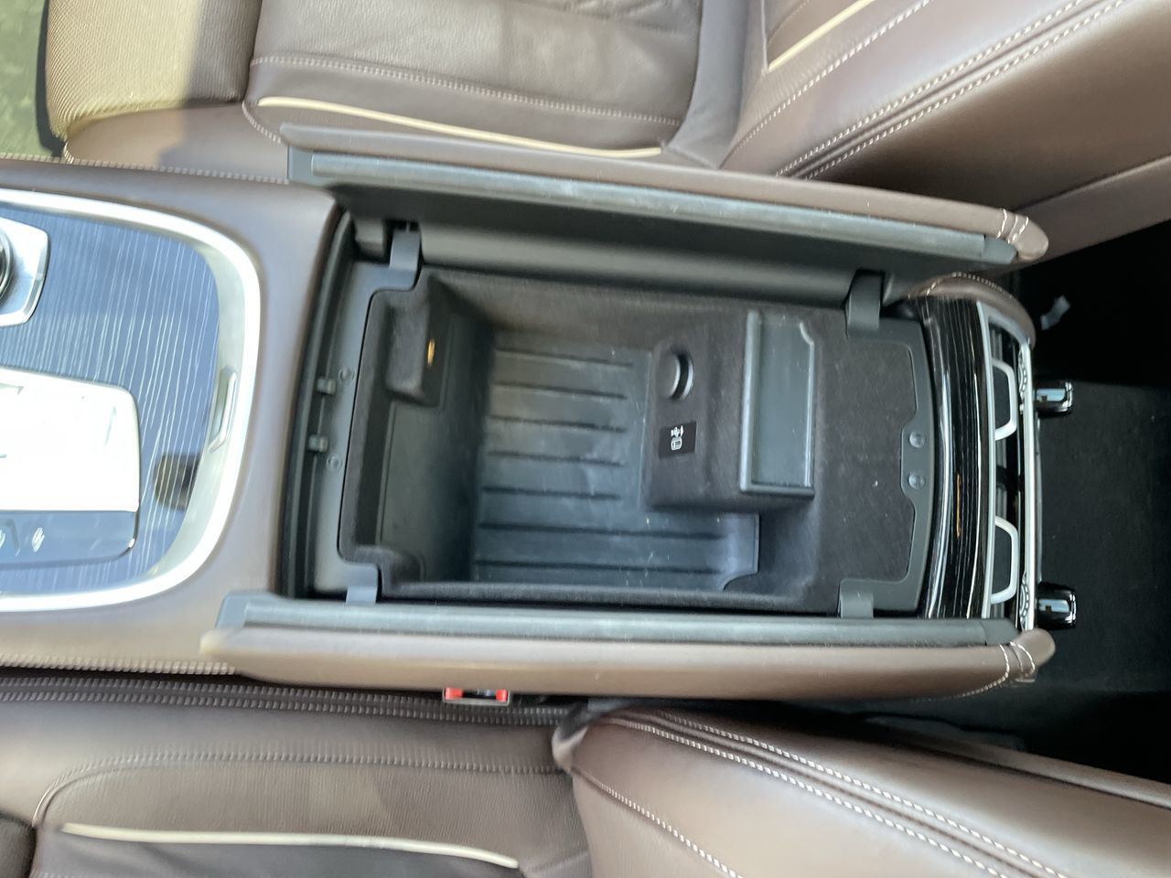 2020 BMW 750I