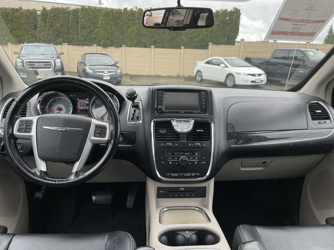 2014 Chrysler Town & Country