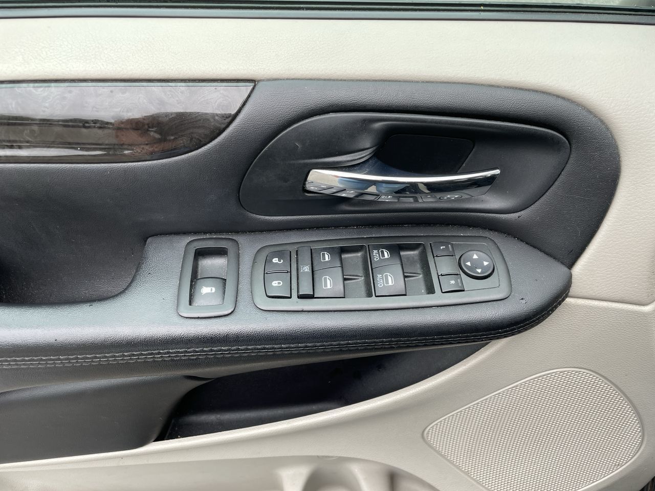 Dodge Grand Caravan  2013 à Surrey, Colombie-Britannique