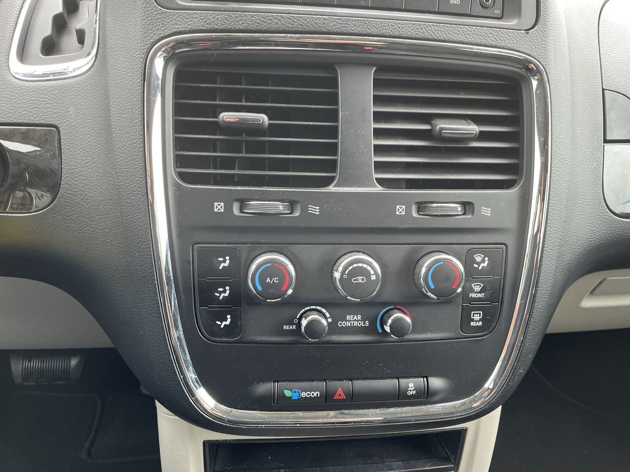 Dodge Grand Caravan  2013 à Surrey, Colombie-Britannique
