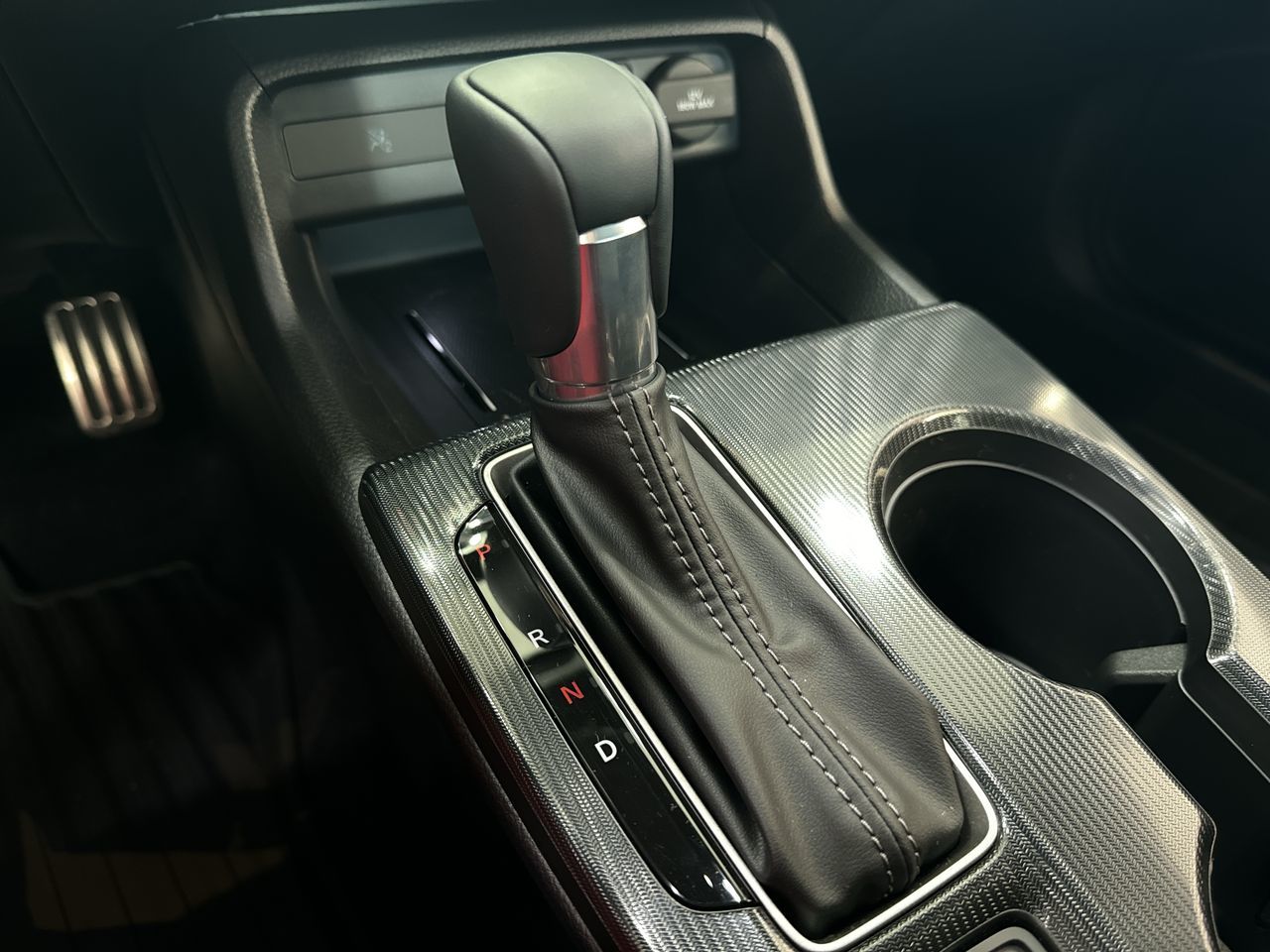 Honda Civic Hybrid Hatchback  2025 à Surrey, Colombie-Britannique