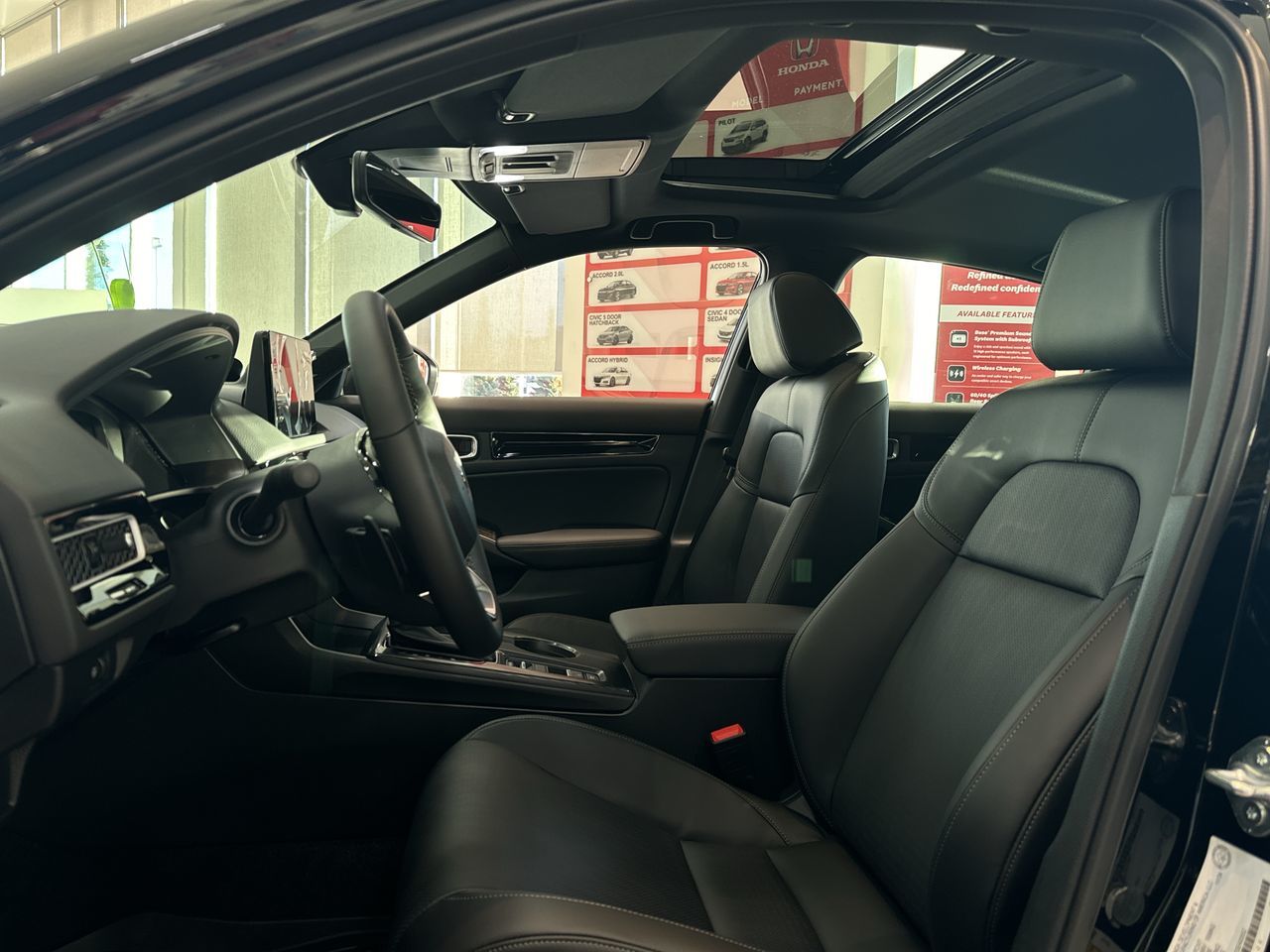 Honda Civic Hybrid Hatchback  2025 à Surrey, Colombie-Britannique