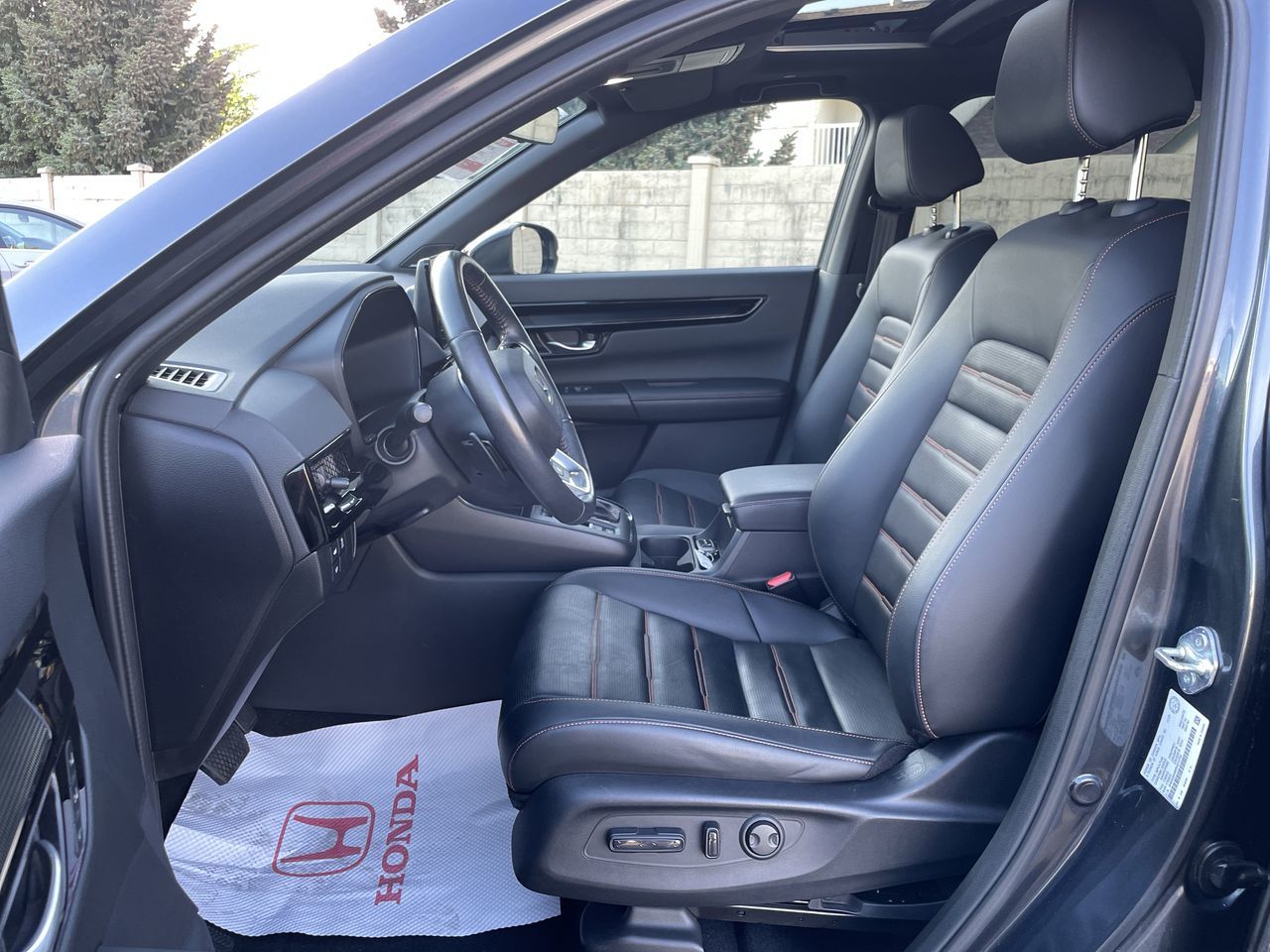 2024 Honda CR-V HYBRID in Surrey, British Columbia