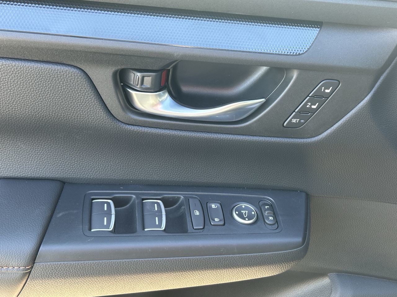 2025 Honda CR-V HYBRID in Surrey, British Columbia