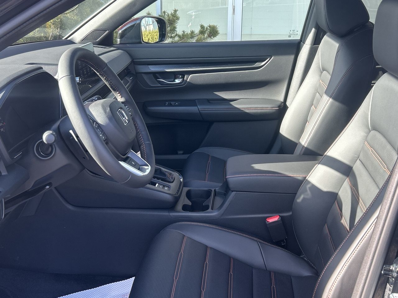 2025 Honda CR-V HYBRID in Surrey, British Columbia