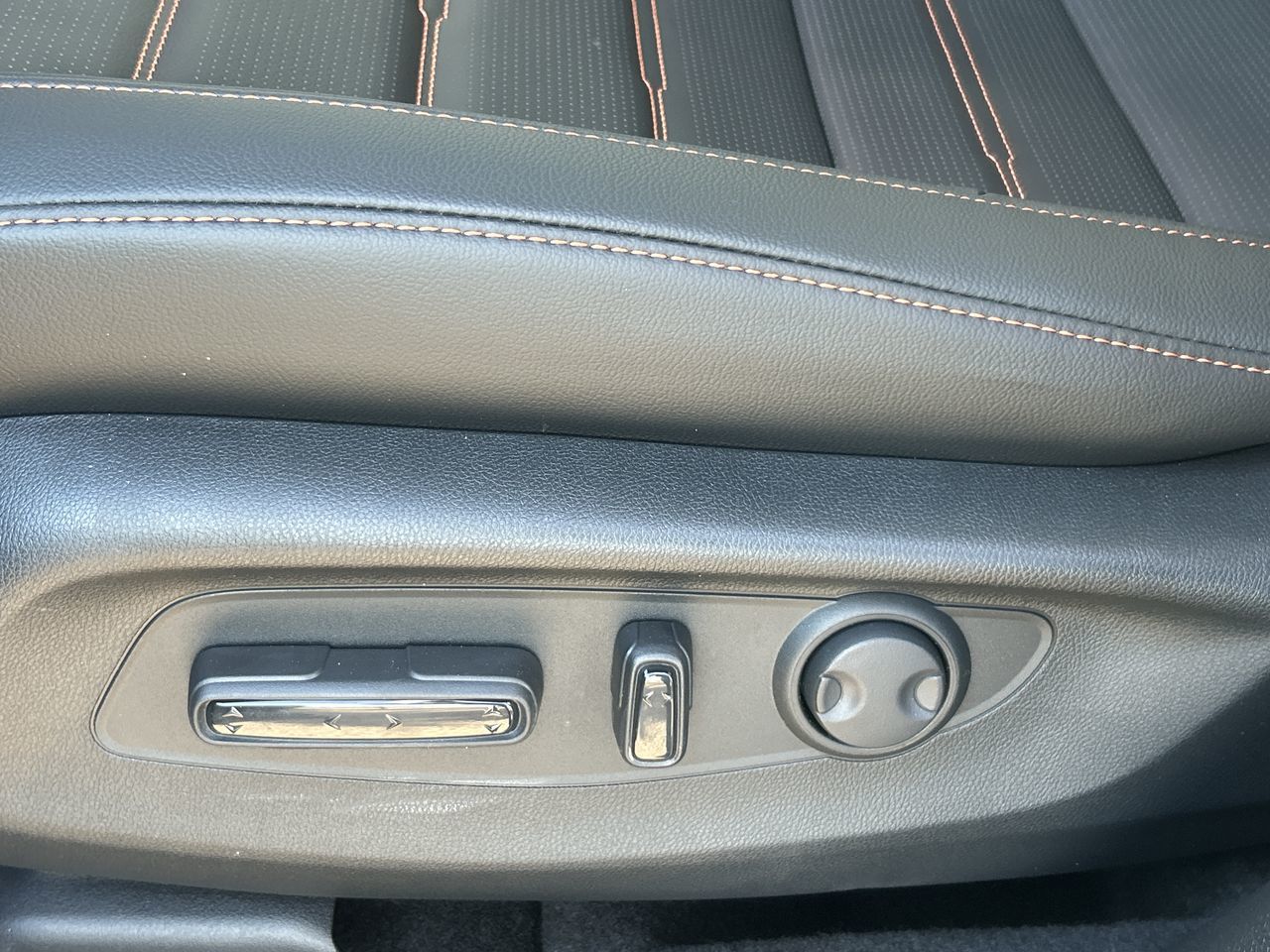 2025 Honda CR-V HYBRID in Surrey, British Columbia