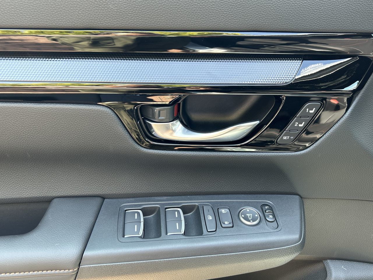 2025 Honda CR-V HYBRID in Surrey, British Columbia