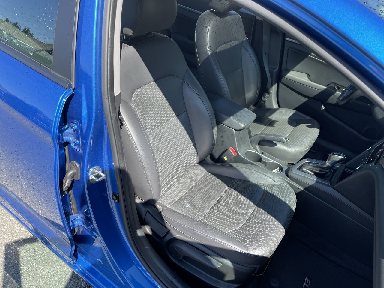 Hyundai Elantra Sedan  2017 à Surrey, Colombie-Britannique