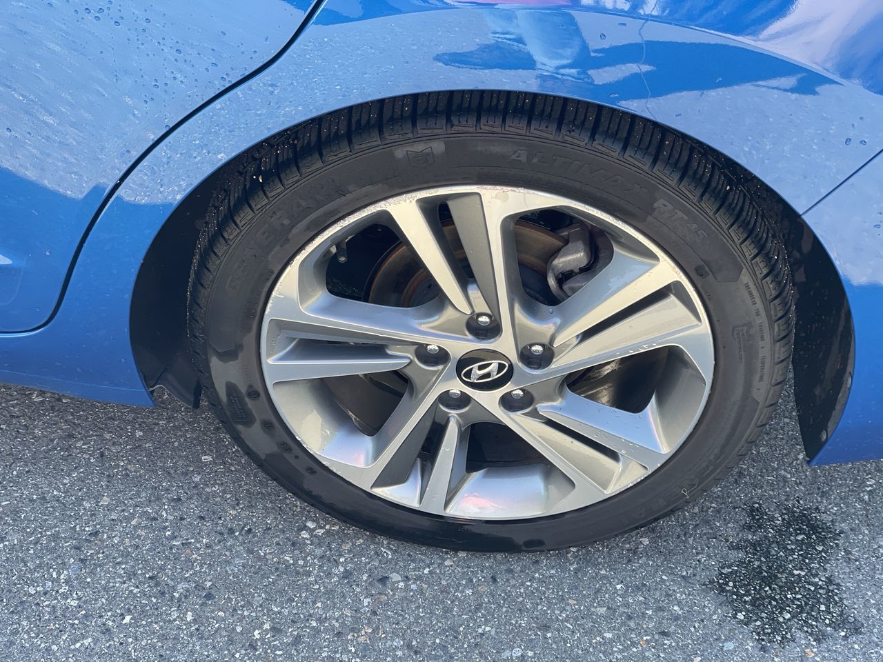 Hyundai Elantra Sedan  2017 à Surrey, Colombie-Britannique