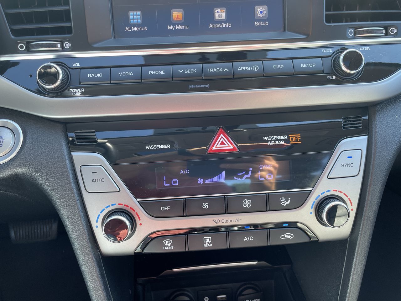 Hyundai Elantra Sedan  2017 à Surrey, Colombie-Britannique