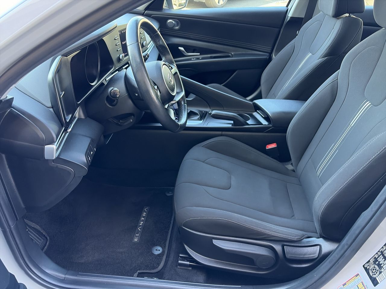 2022  Elantra Sedan