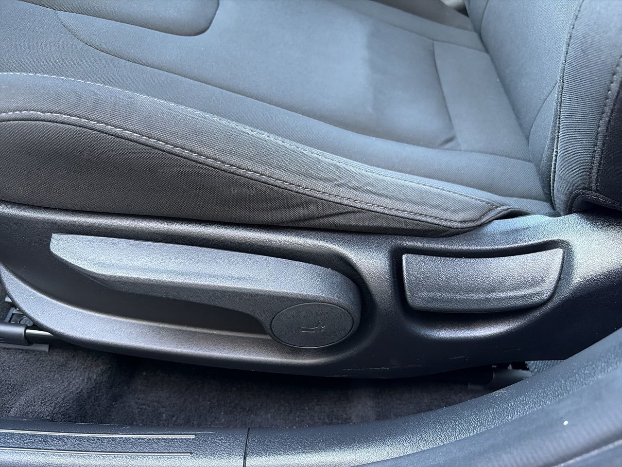 2022  Elantra Sedan