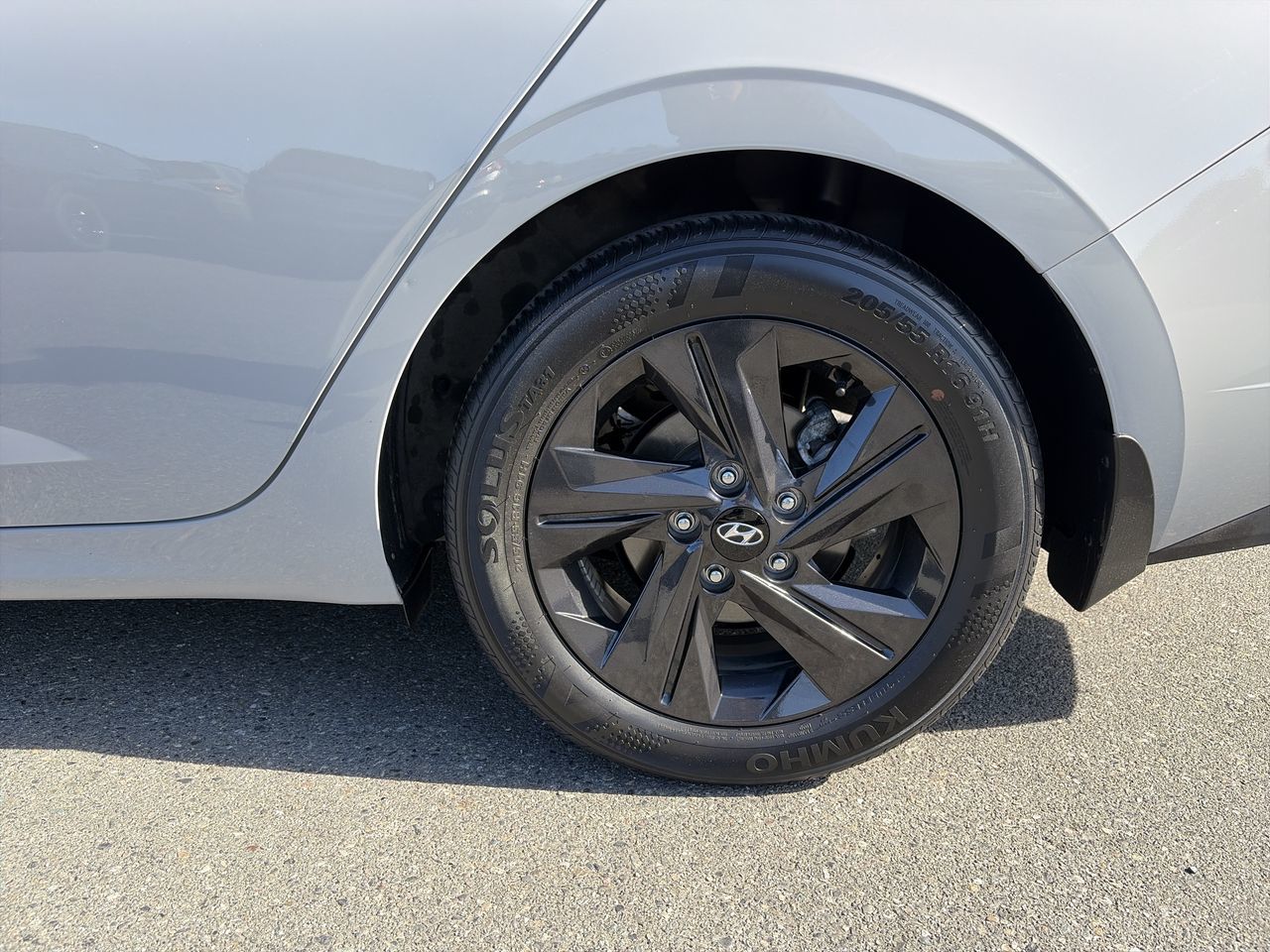 2022  Elantra Sedan