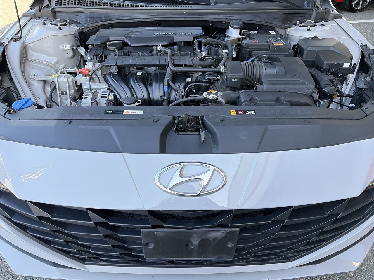 2022  Elantra Sedan