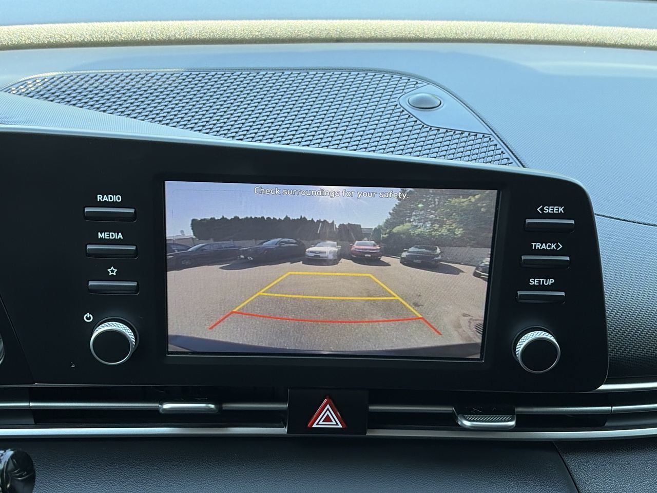 2022 Hyundai Elantra Sedan