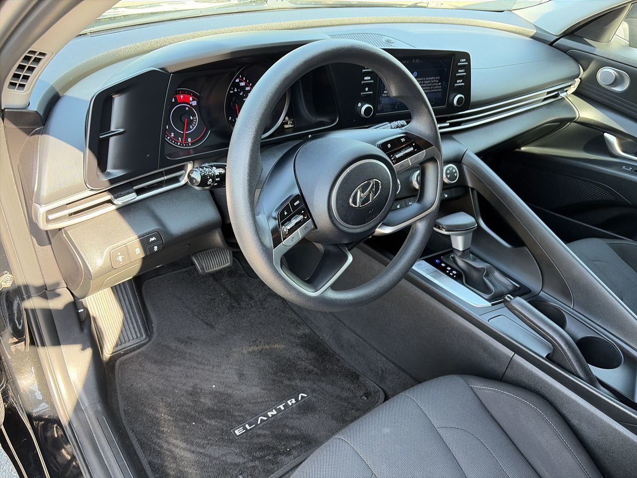 2022 Hyundai Elantra Sedan