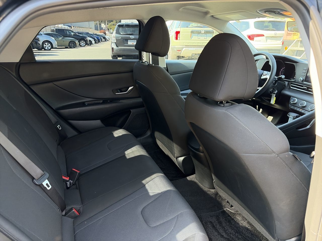 2022 Hyundai Elantra Sedan
