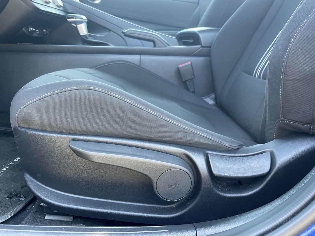 2023 Hyundai Elantra Sedan in Surrey, British Columbia
