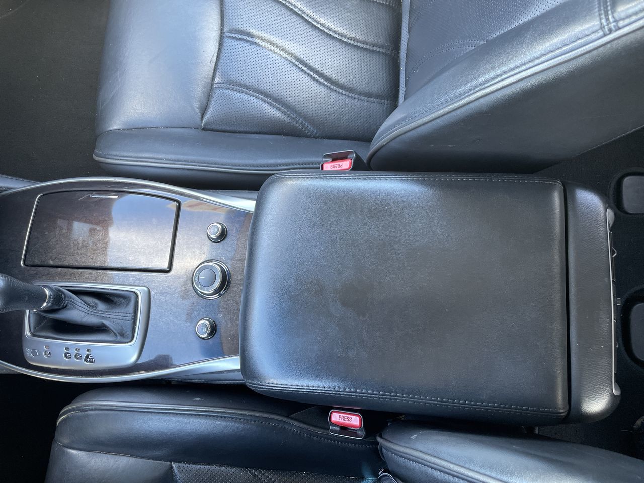 2014 Infiniti QX60 in Surrey, British Columbia
