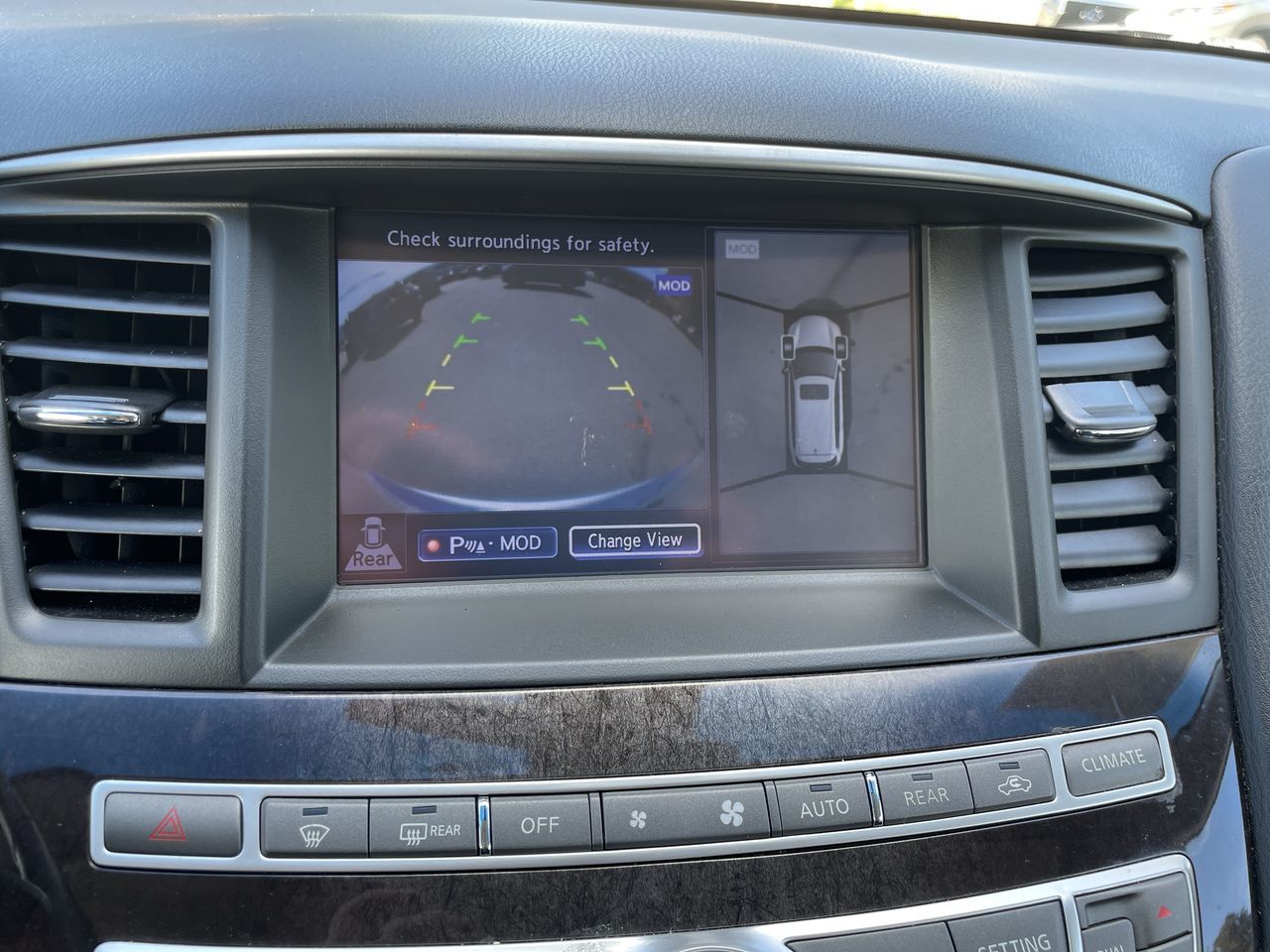 2014 Infiniti QX60 in Surrey, British Columbia