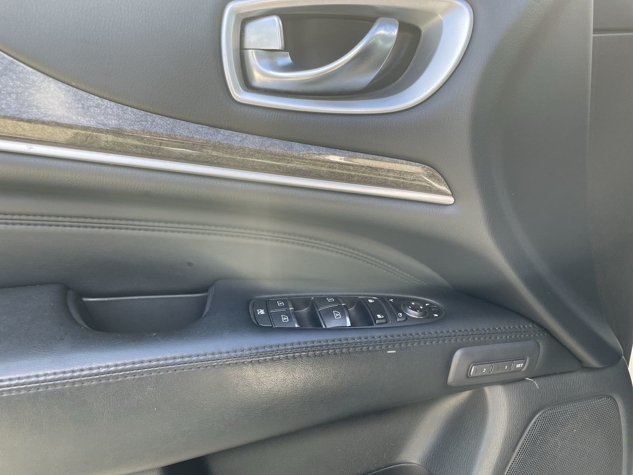 2014 Infiniti QX60 in Surrey, British Columbia