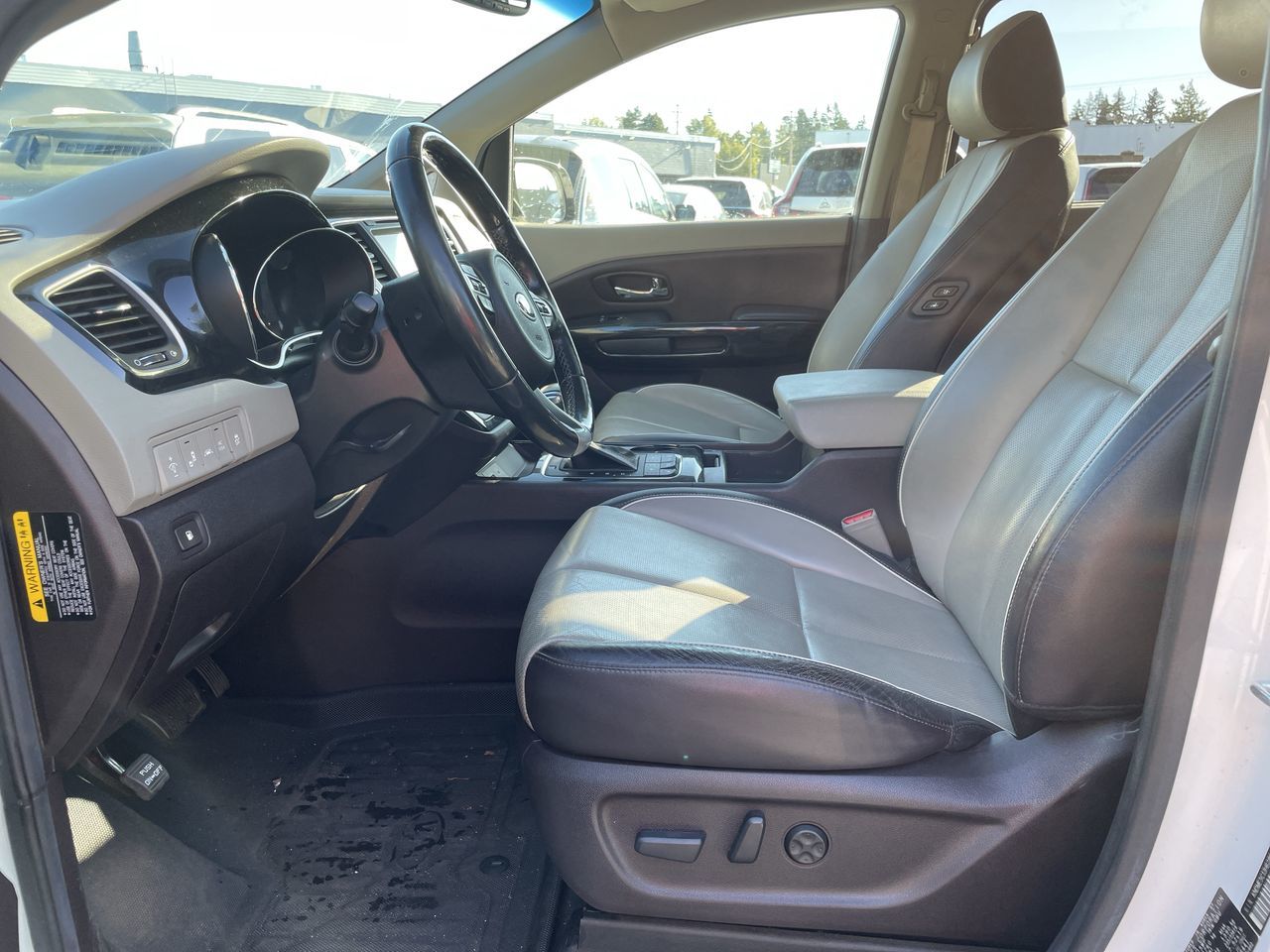 Kia Sedona  2017 à Surrey, Colombie-Britannique