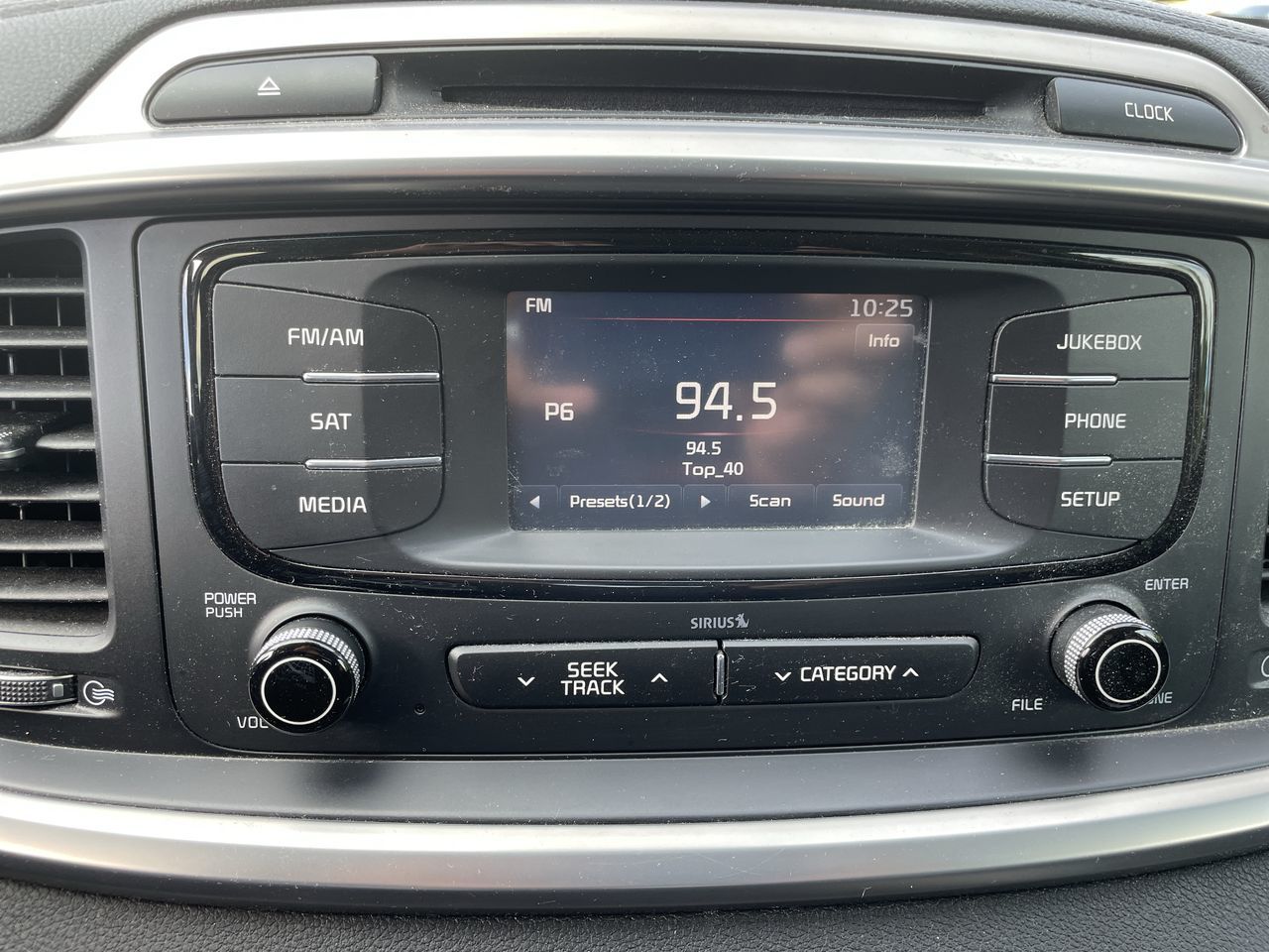 2016 Kia Sorento in Surrey, British Columbia
