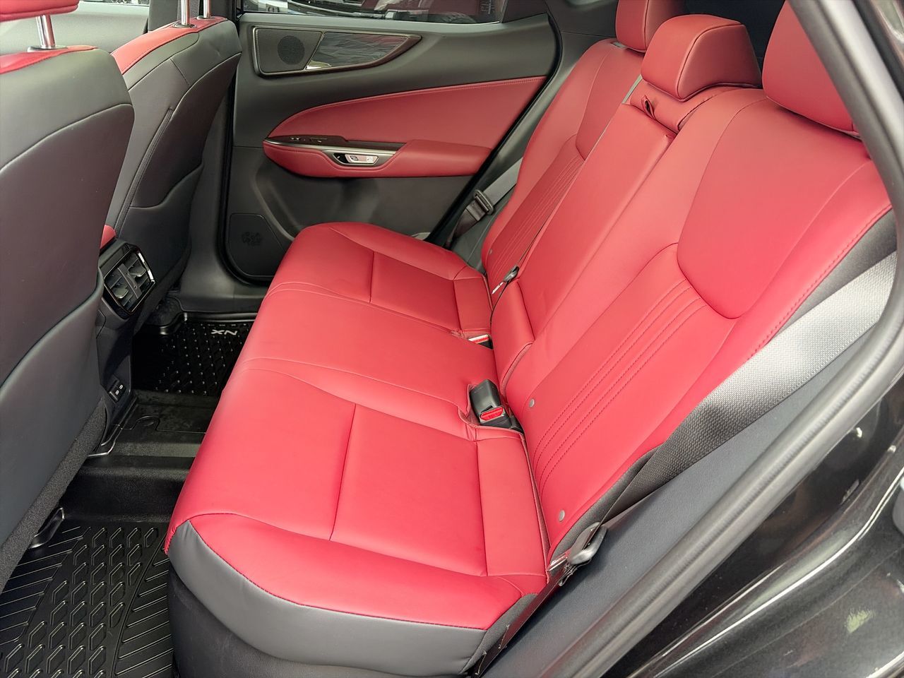 2024 Lexus NXh
