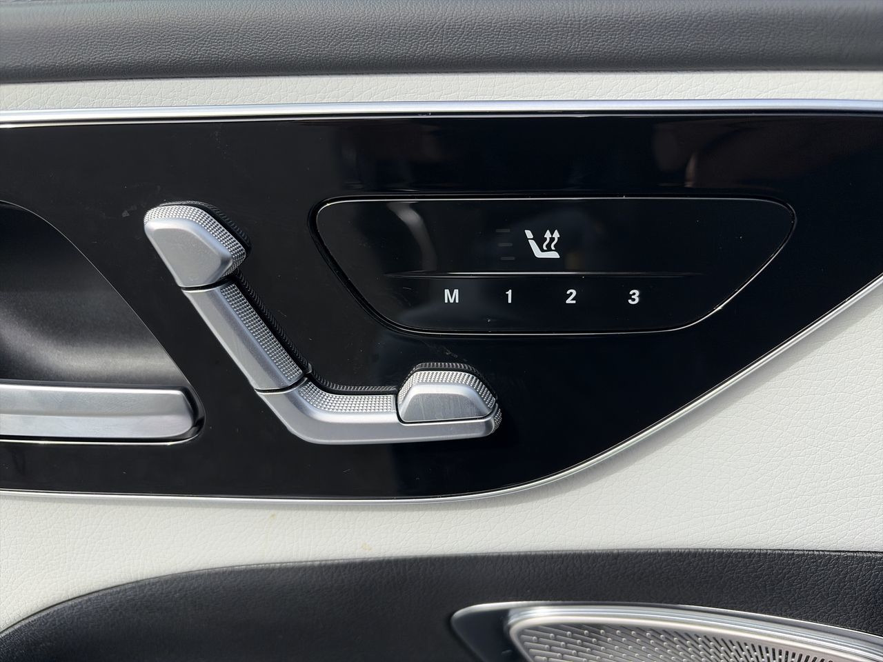 2024  C300