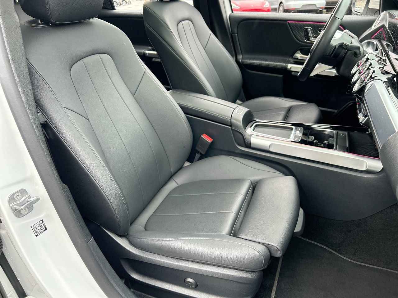 2024 Mercedes-Benz GLB250