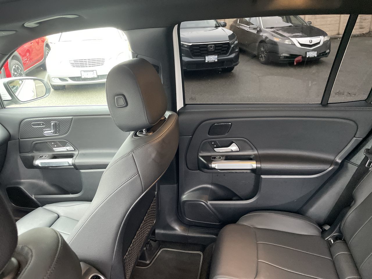 2024 Mercedes-Benz GLB250