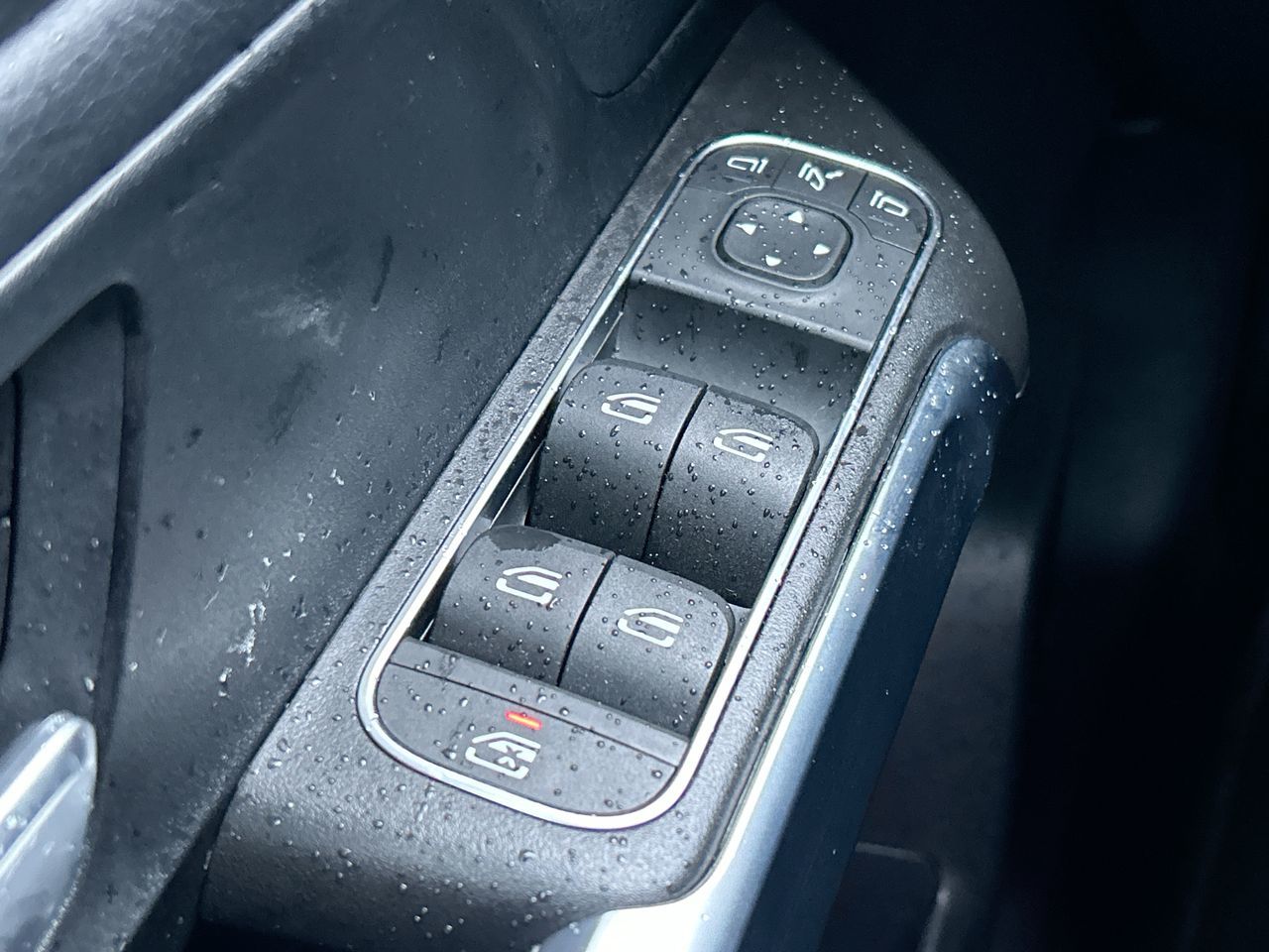 2024 Mercedes-Benz GLB250