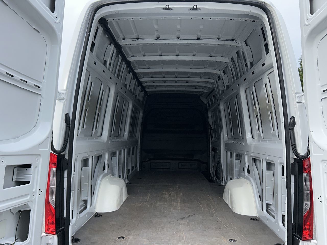 2024 Mercedes-Benz Sprinter Cargo Van