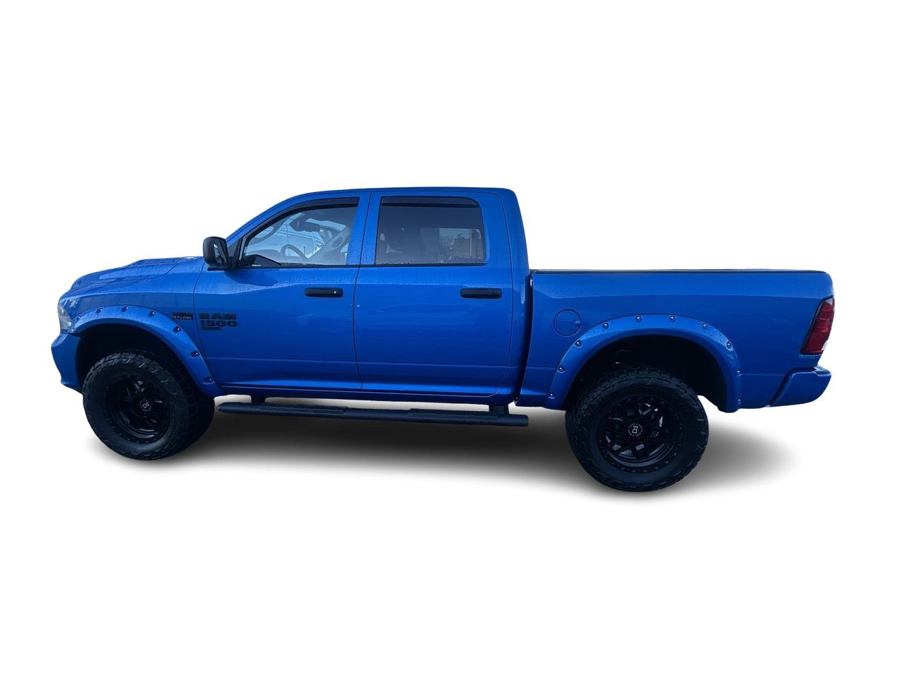 Ram RAM 1500 Classic Crew Cab 4x4 (DS)  2023 à Surrey, Colombie-Britannique