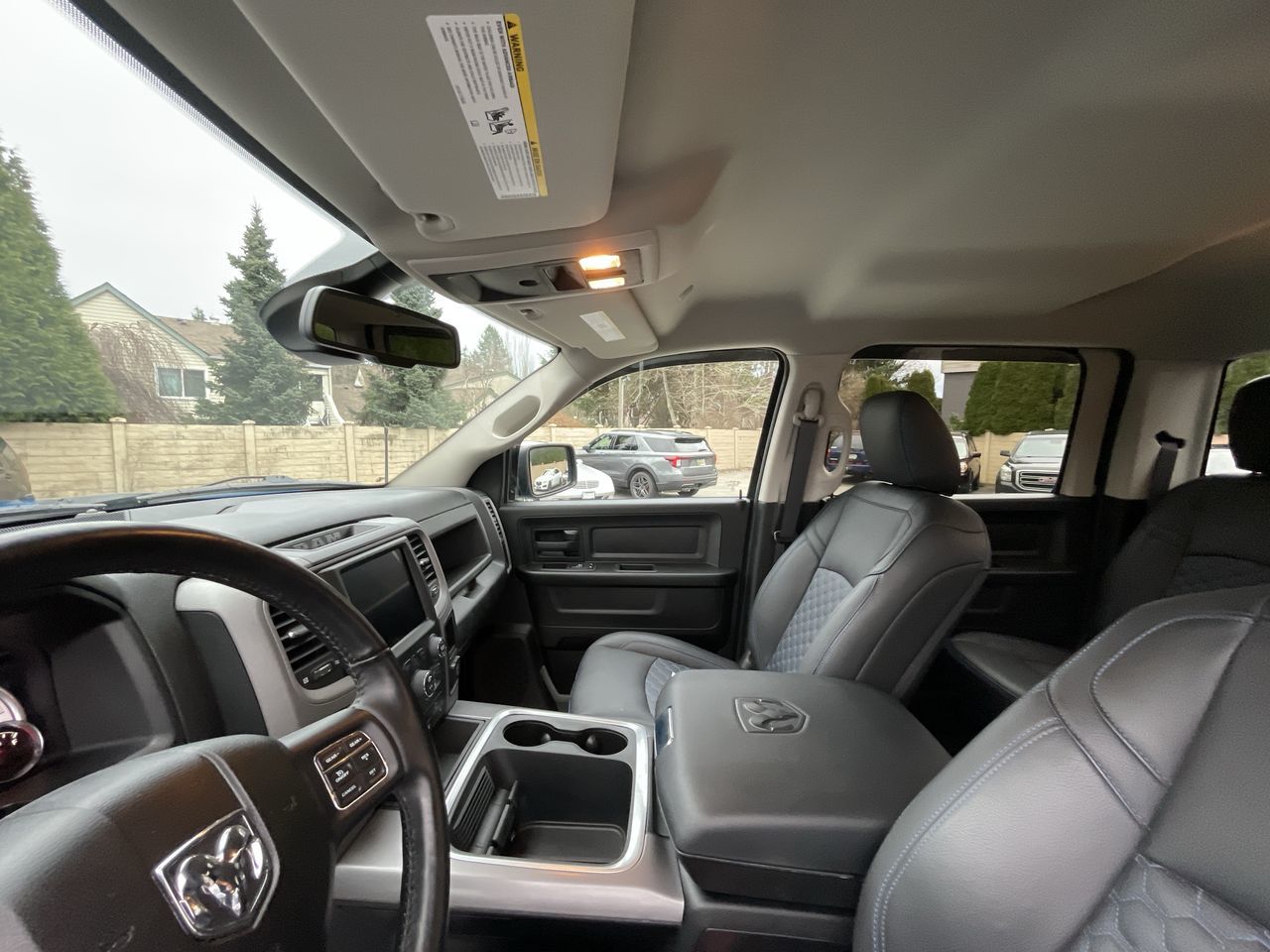 2023 Ram RAM 1500 Classic Crew Cab 4x4 (DS)