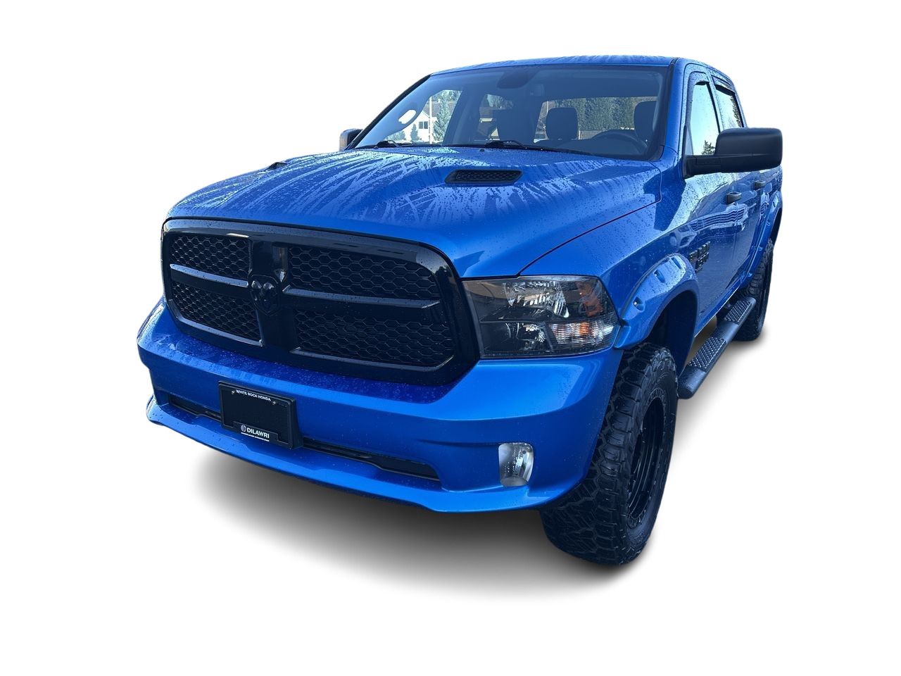 Ram RAM 1500 Classic Crew Cab 4x4 (DS)  2023 à Surrey, Colombie-Britannique