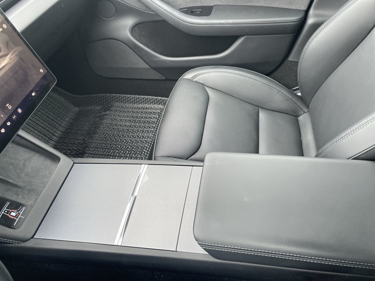 2024 Tesla MODEL 3 in Surrey, British Columbia