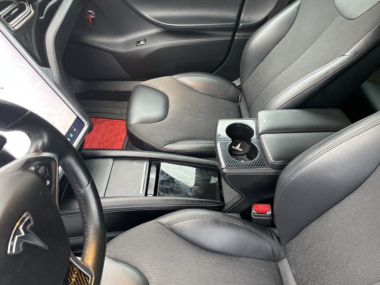 2015 Tesla Model S in Surrey, British Columbia