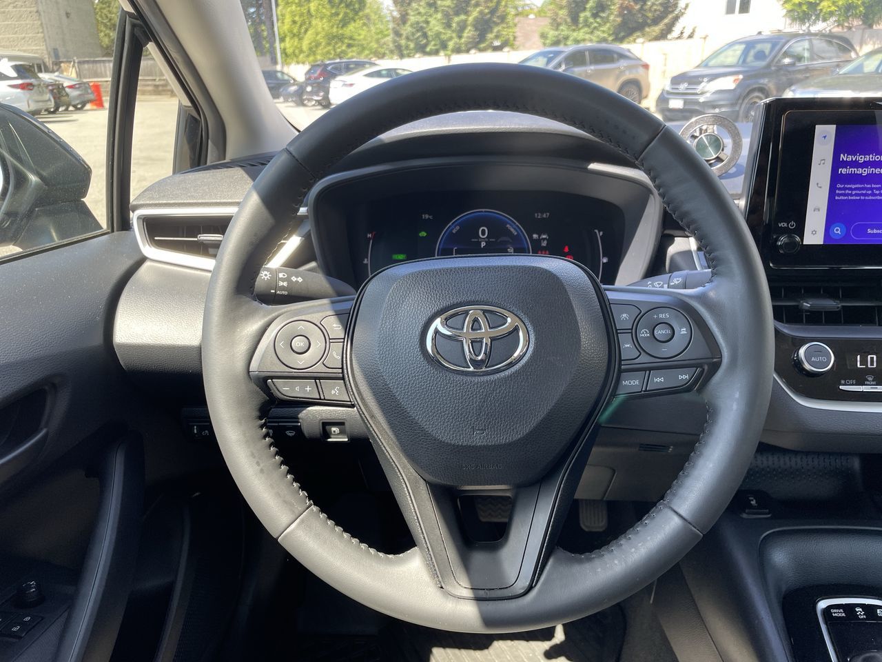Toyota COROLLA HYBRID  2024 à Surrey, Colombie-Britannique